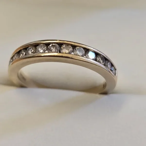 9CT GOLD INLAID 0.50PTS DIAMOND HALF ETERNITY