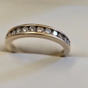 9CT GOLD INLAID 0.50PTS DIAMOND HALF ETERNITY