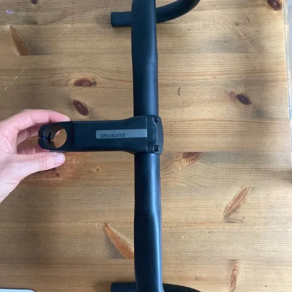 Specialized bar and stem