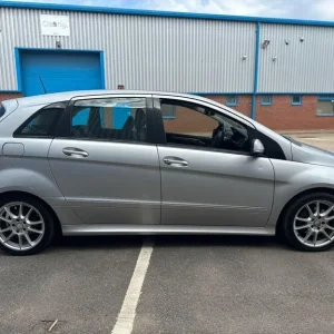 2009 Mercedes-Benz B-Class 2.0 B200 CDI Sport 5dr MPV Diesel Manual - Image 4