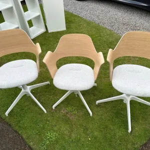 3 x stunning chairs - white stained oak veneer - Image 2