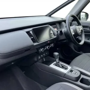 2025 Honda Jazz 1.5 I-MMD HYBRID CROSSTAR ADVANCE 5DR ECVT Hatchback Hybrid Automatic - Image 2