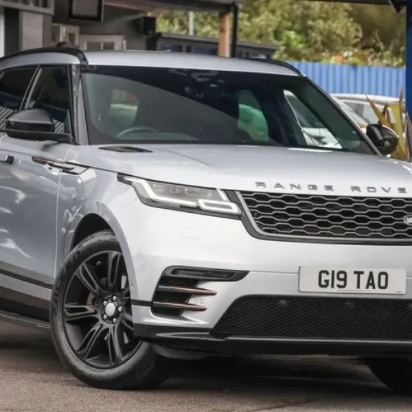2017 G LAND ROVER RANGE ROVER VELAR 2.0 D180 R-DYNAMIC SE SUV 5DR DIESEL AUTO 4W