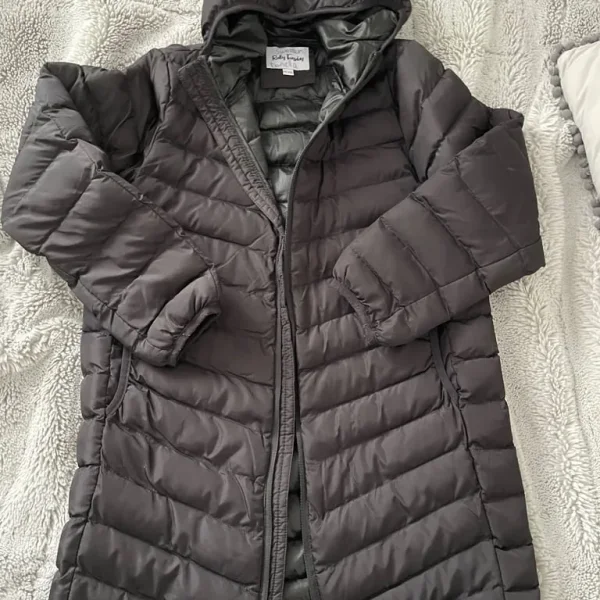 Winter puff coat for girls age 8yrs.