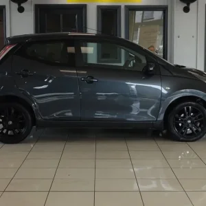 2014 Toyota AYGO 1.0 VVT-i x-play Hatchback 5dr Petrol Manual Euro 5 Euro 5 (68 ps) Hatchback Pet... - Image 2