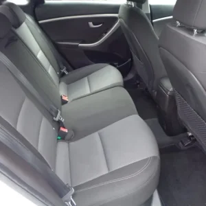 2015 Hyundai i30 CRDI SE Blue Drive Hatchback Diesel Manual - Image 5