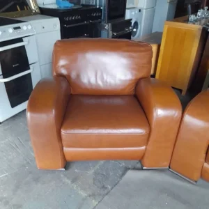 Tan soft leather 2 seater sofa 165cm x 90cm and 2 chairs 104cm x 90cm, Ref:19237 - Image 8