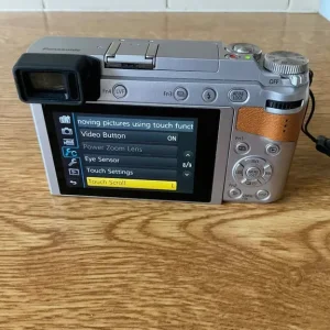 Panasonic DMC-GX80K Plus 2 Panasonic Lenses - Image 2
