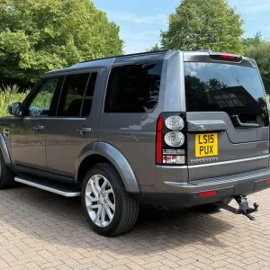 2015 Land Rover Discovery 4 3.0 SD V6 HSE Auto 4WD Euro 5 (s/s) 5dr ESTATE Diesel Automatic - Image 8