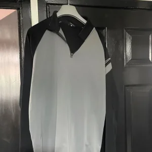 Zip up - Image 2