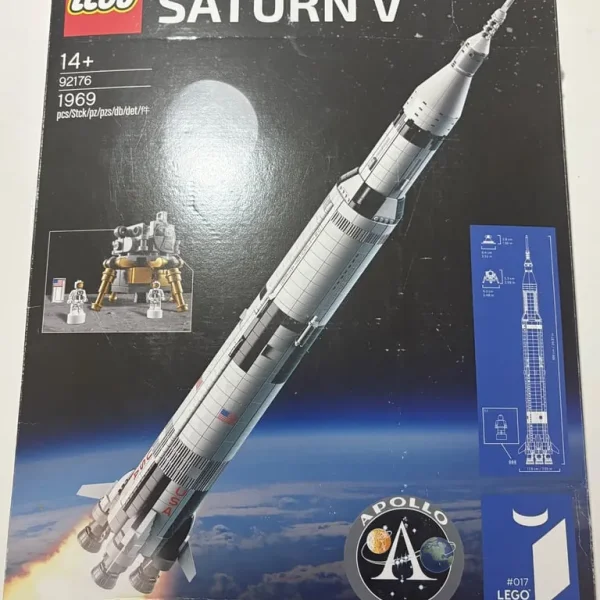 LEGO - Nasa Apollo Saturn V