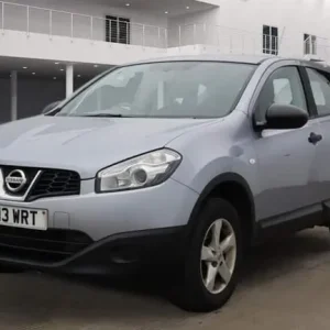 2013 Nissan Qashqai 1.5 dCi Visia 2WD Euro 5 5dr HATCHBACK Diesel Manual - Image 2