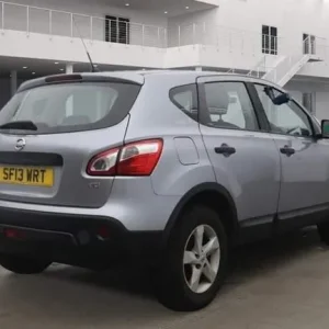 2013 Nissan Qashqai 1.5 dCi Visia 2WD Euro 5 5dr HATCHBACK Diesel Manual - Image 4