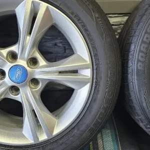 Ford Genuine 16 alloy wheels + 4 x tyres 215 55 16 Roadstone - Image 4