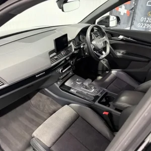 2019 Audi Q5 2.0 TDI 40 Black Edition S Tronic quattro Euro 6 (s/s) 5dr ESTATE Diesel Automatic - Image 3