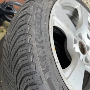 BMW alloy wheels with tyres. 225/45/17 - Image 5