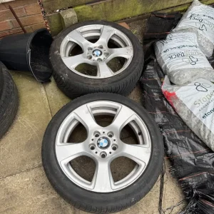 BMW alloy wheels with tyres. 225/45/17 - Image 6