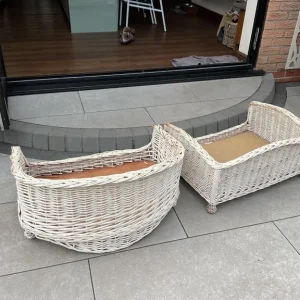 Dogs beds used .free