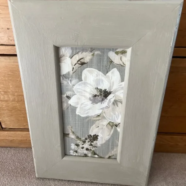 Vintage distressed shabby chic grey chunky wood frame