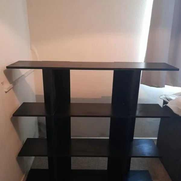 Bookshelve