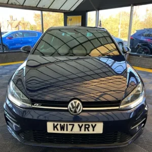 2017 Volkswagen Golf 2.0 Golf R-Line TDI BlueMotion Technology Semi-Auto 5dr Hatchback Diesel Aut... - Image 4