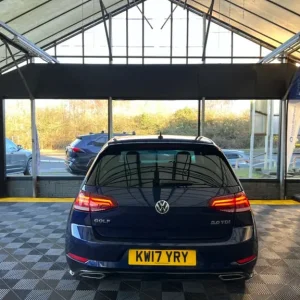 2017 Volkswagen Golf 2.0 Golf R-Line TDI BlueMotion Technology Semi-Auto 5dr Hatchback Diesel Aut... - Image 8