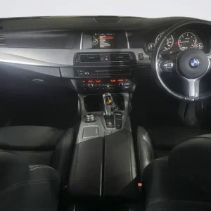 2015 BMW 5 Series 3.0 535d M Sport Touring 5dr Diesel Auto Euro 6 (s/s) (313 ps) Estate Diesel Au... - Image 3