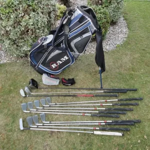 Various sets of golf clubs in bags, various prices, please read descriptions, - Image 5