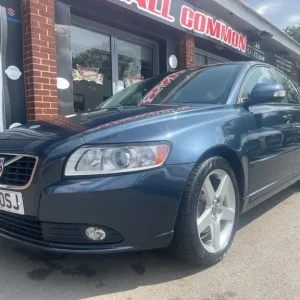 2011 61 VOLVO S40 2.0 SE LUX EDITION SALOON 4DR PETROL MANUAL EURO 5 (145 PS) - Image 3