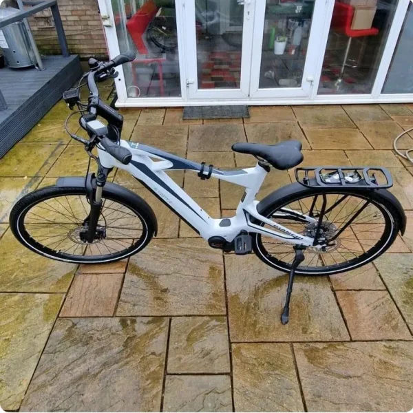 Bianchi E-Vertic Deore (XL) MINT NEW CONDITION - Electric Hybrid bike - RRP £2299!