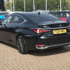 2024 Lexus ES 2.5 300h Premium Edition E-CVT Euro 6 (s/s) 4dr SALOON Petrol/Electric Hybrid Autom... - Image 4