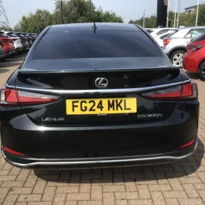 2024 Lexus ES 2.5 300h Premium Edition E-CVT Euro 6 (s/s) 4dr SALOON Petrol/Electric Hybrid Autom... - Image 6