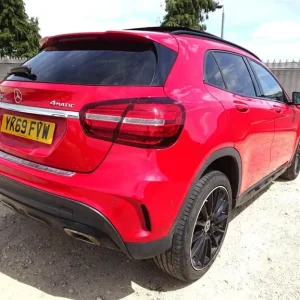 2019 69 REG MERCEDES BENZ GLA 250 AMG LINE EDITION 4MATIC AUTO DAMAGED SALVAGE - Image 2