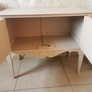 Beautiful side board - Image 2