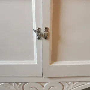 Beautiful side board - Image 3