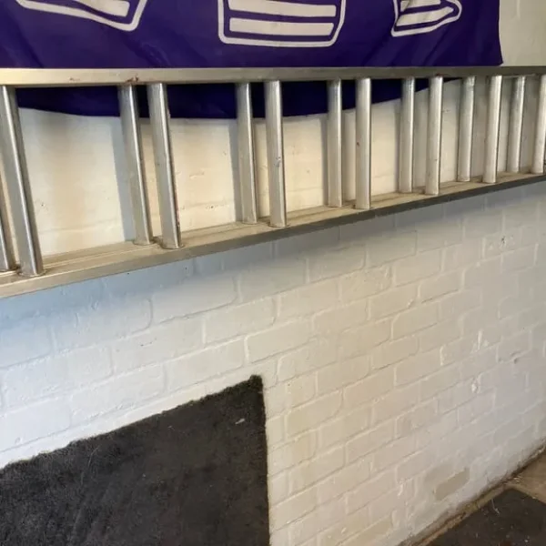 Roof ladders