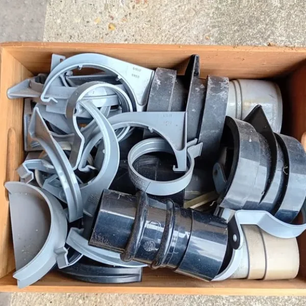 ASSORTED GUTTERING PARTS