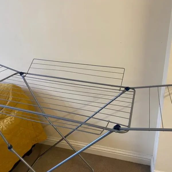 Large clothes airer
