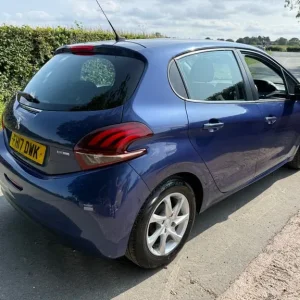 2017 Peugeot 208 1.2 PureTech 82 Active 5dr HATCHBACK Petrol Manual - Image 6