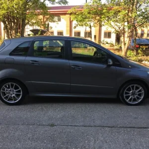MERCEDES-BENZ B160 1.5 ULEZ PETROL 5 DOOR MANUAL - Image 2