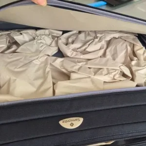 Samsonite Luxury Suit / Dress Carrier/Travel Bag With 5 Zipped Compartments - Image 4