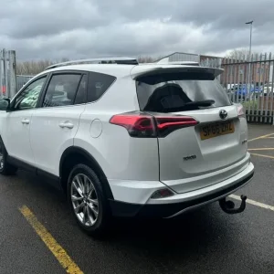 2016 Toyota RAV4 2.0 D-4D Excel SUV 5dr Diesel Manual Euro 6 (s/s) (143 ps) SUV Diesel Manual - Image 5