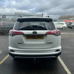 2016 Toyota RAV4 2.0 D-4D Excel SUV 5dr Diesel Manual Euro 6 (s/s) (143 ps) SUV Diesel Manual - Image 6