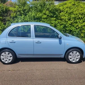 Automatic nissan micra 1.4 rare small auto - Image 2