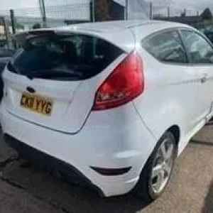 2011 Ford Fiesta 1.6 ZETEC S TDCI 3d 94 BHP Hatchback Diesel Manual - Image 5