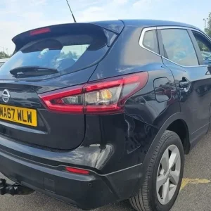 2017 Nissan Qashqai 1.2 DiG-T Acenta 5dr + SMART VISION PACK / ULEZ / DAB HATCHBACK Petrol Manual - Image 7