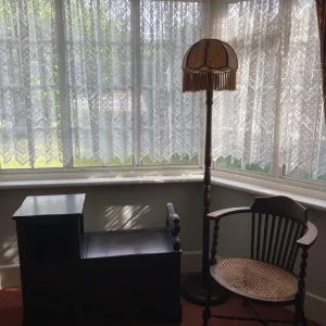 Dark wood floor lamp with tassel shade - Image 5