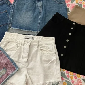 Ladies size 10 shorts and skirts - Image 3