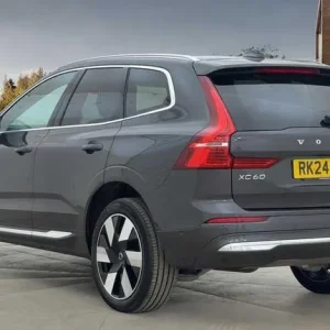 2024 Volvo XC60 Ultra (Bright) T8 AWD Plug-in hybrid ESTATE Petrol/Electric Hybrid Automatic - Image 5
