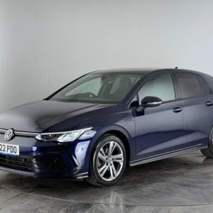 2022 Volkswagen Golf 1.5 eTSI MHEV R-Line DSG Euro 6 (s/s) 5dr Hatchback PETROL Automatic - Image 3